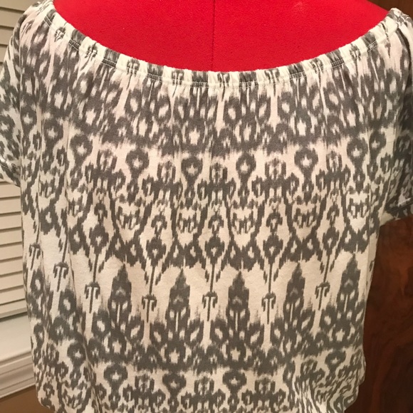 Joie SOFT Ikat Pattern Dress - Picture 2 of 7